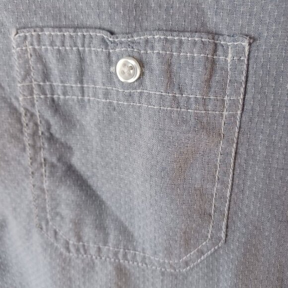 Men's Beverly Hills Polo Club Short Sleeved Button-Down Shirt - Picture 3 of 6